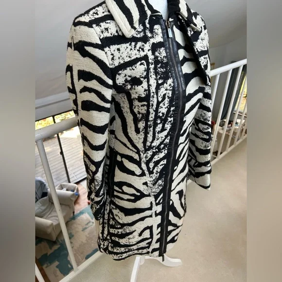 Blumarine Zebra Tiger Animal Print Wool Silk Coat Size 38 Designer Rare Evening